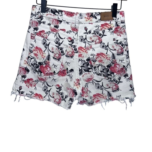 Urban Outfitters BDG Floral Cut offs Denim Shorts Size 28 Feminine - Picture 4 of 12